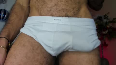 Snapshot of zyan_moreno chatting on November 15, 2025, 5:20 pm zyan_moreno online show from November 15, 2025, 5:20 pm