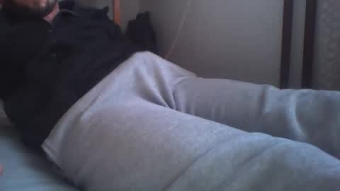 zyggy87 online show from December 2, 2025, 8:08 am