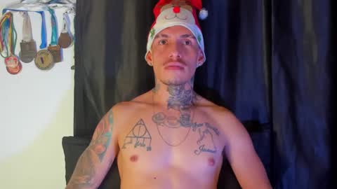 Snapshot of zyongarcia2020 chatting on December 21, 2024, 1:26 am zyon garcia online show from December 21, 2024, 1:26 am