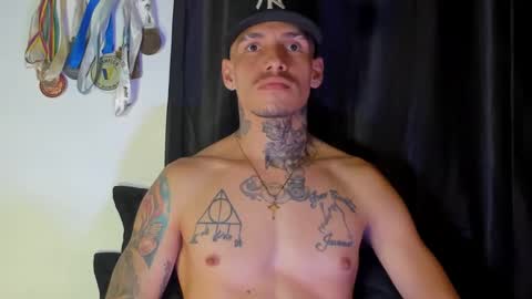 Snapshot of zyongarcia2020 chatting on February 18, 2025, 5:42 pm zyon garcia online show from February 18, 2025, 5:42 pm