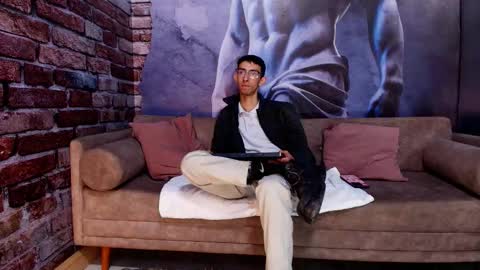 Zyro Nigth online show from November 11, 2025, 7:36 pm