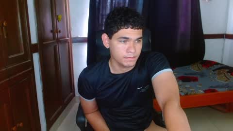 Snapshot of zyrosxk chatting on May 31, 2026, 2:57 pm antonio felipe online show from May 31, 2026, 2:57 pm