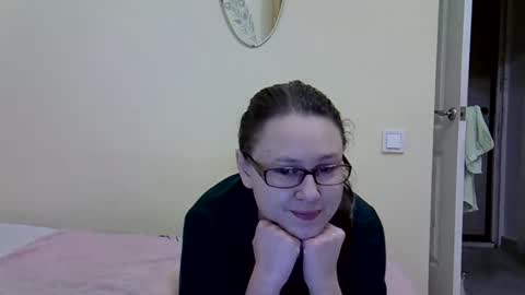 Zyuhre online show from February 2, 2025, 2:38 am