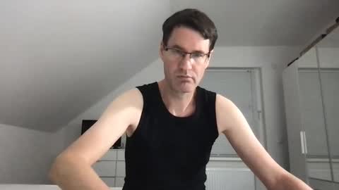 zzz123_cam online show from September 16, 2025, 2:40 pm