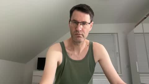 Snapshot of zzz123_cam chatting on February 1, 2026, 4:05 pm zzz123_cam online show from February 1, 2026, 4:05 pm