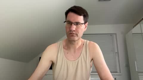 Snapshot of zzz123_cam chatting on February 19, 2026, 10:17 pm zzz123_cam online show from February 19, 2026, 10:17 pm