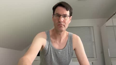 Snapshot of zzz123_cam chatting on March 16, 2026, 3:05 pm zzz123_cam online show from March 16, 2026, 3:05 pm