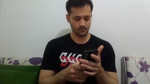 zzzzzzz41 online show from April 9, 2026, 12:32 pm