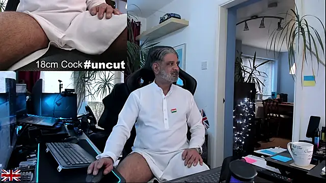 OnlineBossUK online show from December 22, 2025, 2:25 pm