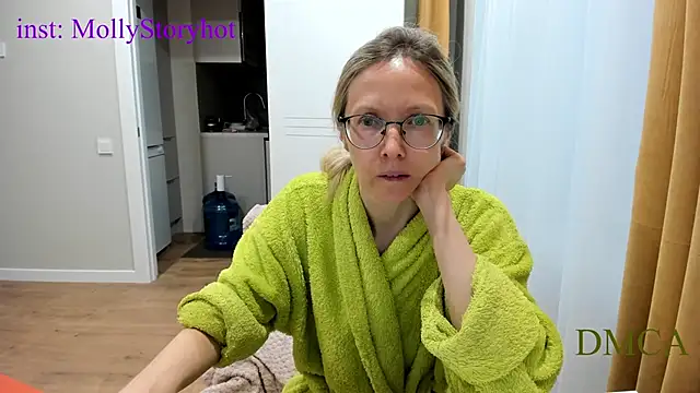 angelmommu online show from April 8, 2026, 6:35 am