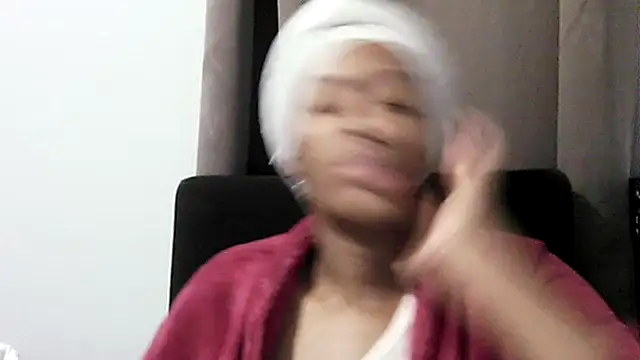 COOKIECANDY online show from November 11, 2025, 10:32 pm