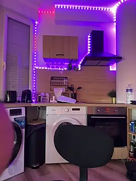 Helena Karel online show from March 27, 2026, 3:12 pm