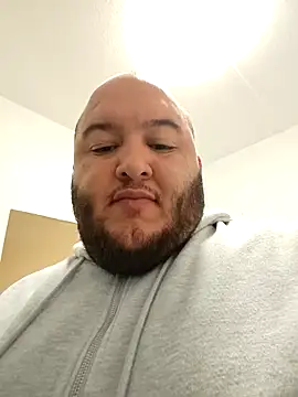 genderfluidco2 online show from November 5, 2025, 4:40 pm