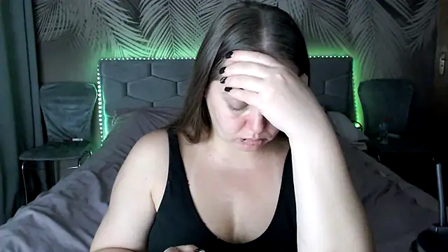 Snapshot of uliastar chatting on October 22, 2025, 7:41 am uliastar online show from October 22, 2025, 7:41 am