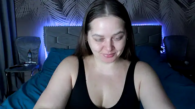 Snapshot of uliastar chatting on November 24, 2025, 7:08 am uliastar online show from November 24, 2025, 7:08 am