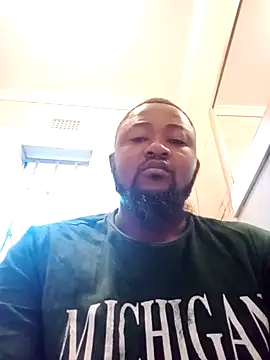 Snapshot of douksm chatting on January 27, 2025, 3:47 am douksm online show from January 27, 2025, 3:47 am