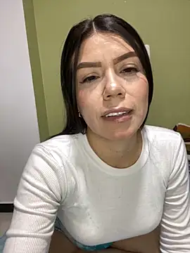 martina contreras online show from March 7, 2025, 5:08 am