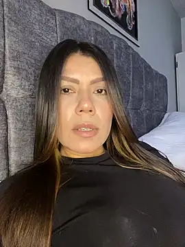 Snapshot of martina_contreras chatting on March 1, 2026, 9:06 pm martina contreras online show from March 1, 2026, 9:06 pm