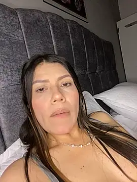 Snapshot of martina_contreras chatting on March 13, 2026, 4:08 am martina contreras online show from March 13, 2026, 4:08 am