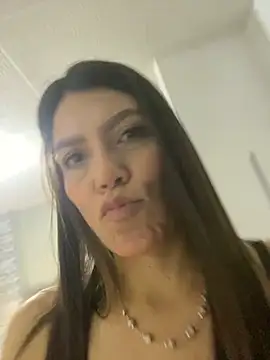Snapshot of martina_contreras chatting on March 19, 2026, 5:11 am martina contreras online show from March 19, 2026, 5:11 am