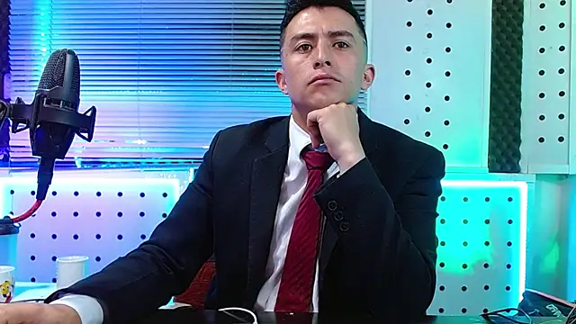 Snapshot of Darko0717 chatting on April 12, 2026, 12:54 pm Darko0717 online show from April 12, 2026, 12:54 pm