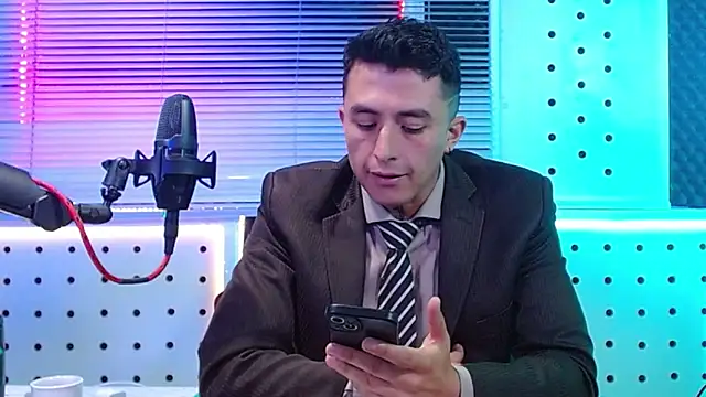 Snapshot of Darko0717 chatting on April 16, 2026, 3:35 pm Darko0717 online show from April 16, 2026, 3:35 pm