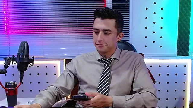 Snapshot of Darko0717 chatting on May 1, 2026, 7:51 pm Darko0717 online show from May 1, 2026, 7:51 pm
