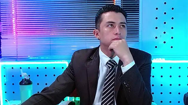 Snapshot of Darko0717 chatting on May 17, 2026, 2:02 pm Darko0717 online show from May 17, 2026, 2:02 pm