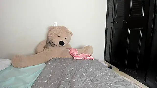 Snapshot of AnitaGomez_ chatting on November 17, 2025, 1:50 pm AnitaGomez online show from November 17, 2025, 1:50 pm