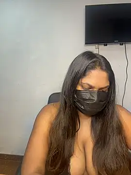 Snapshot of Black_Beauty997 chatting on November 17, 2025, 5:41 pm Black Beauty997 online show from November 17, 2025, 5:41 pm