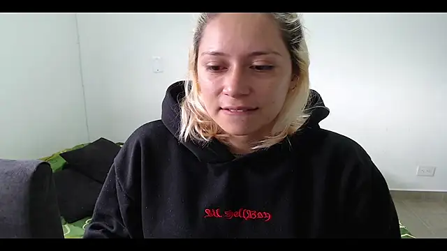 MommyMiaWs online show from February 16, 2025, 12:54 pm