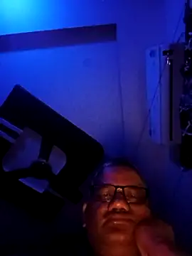 StarPacifist6 online show from December 29, 2024, 1:13 am