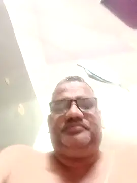 StarPacifist6 online show from March 5, 2025, 4:13 pm