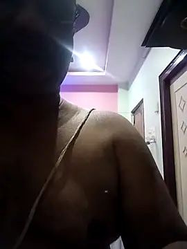 StarPacifist6 online show from December 21, 2025, 4:58 pm