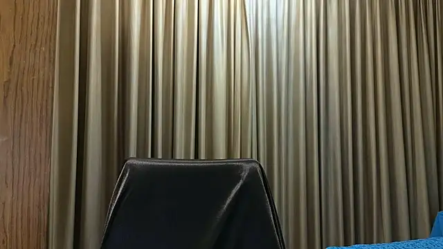 Snapshot of MissKateX chatting on June 25, 2026, 9:19 pm MissKateX online show from June 25, 2026, 9:19 pm