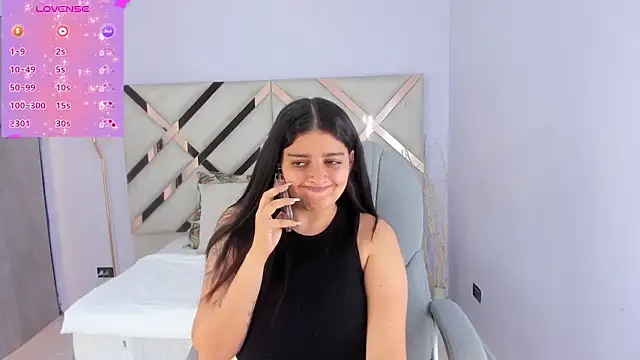 Snapshot of kylie_reyes chatting on December 15, 2025, 7:40 pm kylie reyes online show from December 15, 2025, 7:40 pm