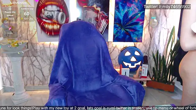 EmiTranny online show from October 31, 2025, 8:54 pm