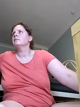 Snapshot of xxSexyBushLinnxx chatting on December 2, 2024, 8:11 pm xxSexyBushLinnxx online show from December 2, 2024, 8:11 pm