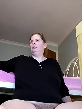 Snapshot of xxSexyBushLinnxx chatting on December 28, 2024, 9:19 pm xxSexyBushLinnxx online show from December 28, 2024, 9:19 pm