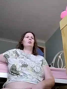 Snapshot of xxSexyBushLinnxx chatting on January 15, 2025, 11:21 am xxSexyBushLinnxx online show from January 15, 2025, 11:21 am