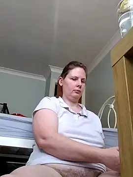 Snapshot of xxSexyBushLinnxx chatting on February 17, 2025, 12:16 pm xxSexyBushLinnxx online show from February 17, 2025, 12:16 pm