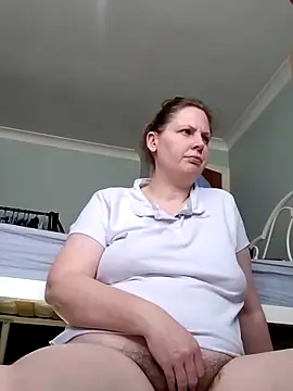 Snapshot of xxSexyBushLinnxx chatting on March 3, 2025, 11:44 am xxSexyBushLinnxx online show from March 3, 2025, 11:44 am