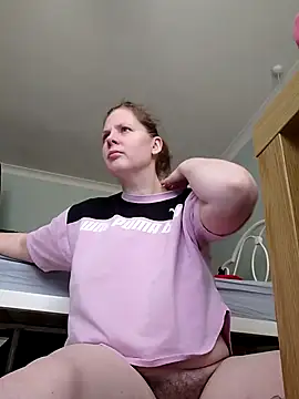 Snapshot of xxSexyBushLinnxx chatting on March 6, 2025, 9:25 am xxSexyBushLinnxx online show from March 6, 2025, 9:25 am