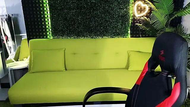 DjennaPalme online show from January 3, 2025, 3:05 am