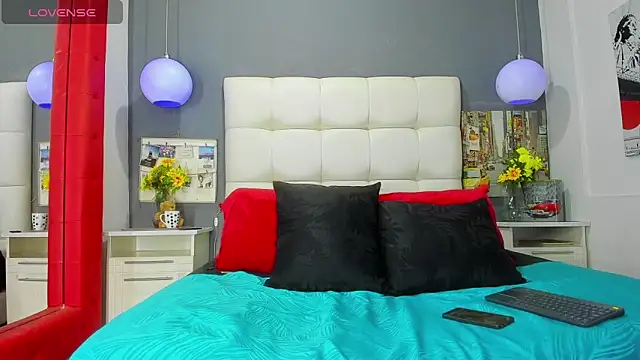 cinthya walker1 online show from February 4, 2026, 2:01 pm