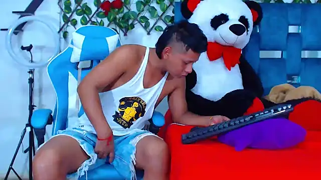 Snapshot of Hakim_prettynigg chatting on October 23, 2025, 5:12 pm Hakim prettynigg online show from October 23, 2025, 5:12 pm