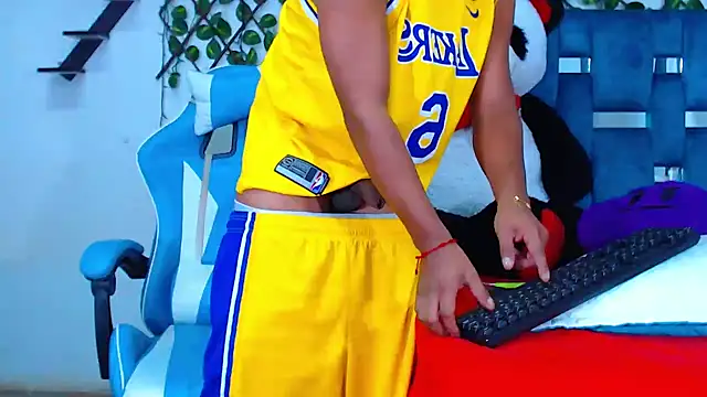 Snapshot of Hakim_prettynigg chatting on October 25, 2025, 2:02 pm Hakim prettynigg online show from October 25, 2025, 2:02 pm