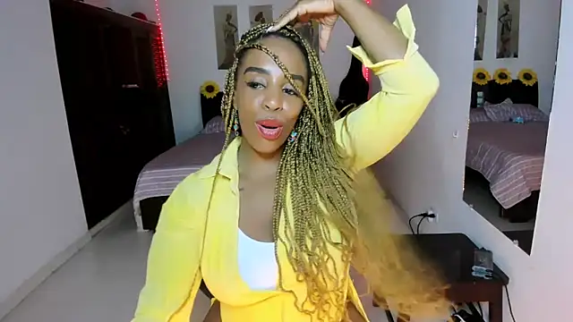 TAYLORR778 online show from February 18, 2026, 2:02 pm