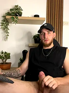 Snapshot of SeanCrawford chatting on December 19, 2025, 3:24 am SeanCrawford online show from December 19, 2025, 3:24 am