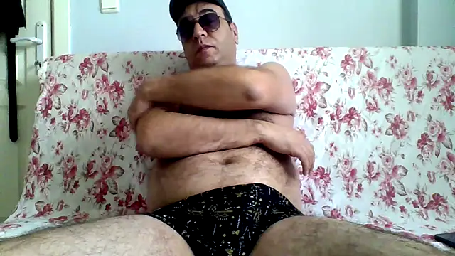 Snapshot of fraud705 chatting on March 23, 2026, 12:53 pm fraud705 online show from March 23, 2026, 12:53 pm